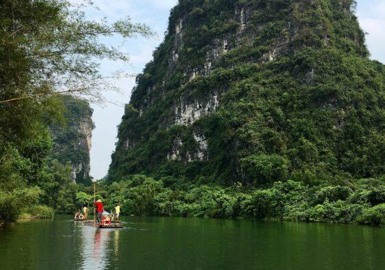 Bamboo-Rafting auf dem Yulong River