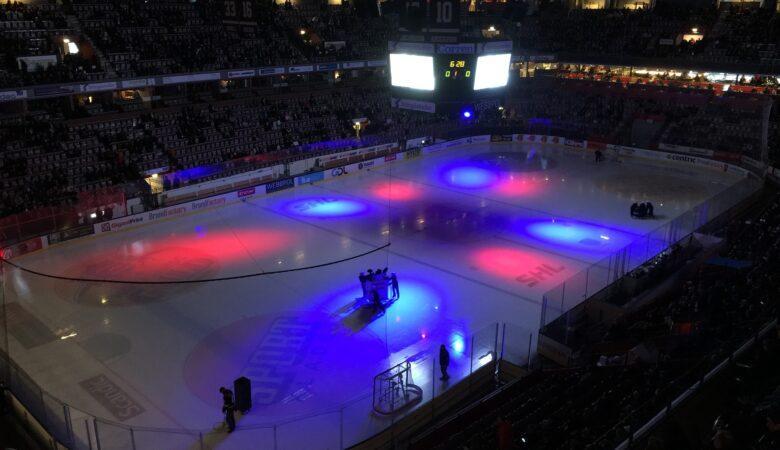 Jeder Eishockey-Fan kennt sie. Dank ihr wird das Eis wieder glatt. Eine Eismaschine fahren ist Kindheitstraum.