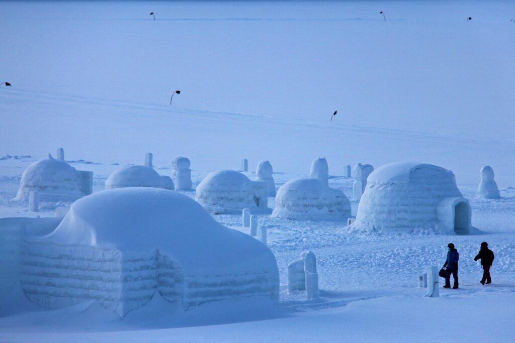 Macht euch bereit für den Vergleich der Iglu Übernachtungen, dann werdet ihr auch bald so schlafen!