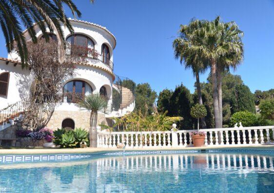 Das Traumhaus besitzen - Wie wäre es mit einem Pool?